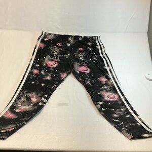No Boundaries Black and Pink womens Leggings size L. 0394